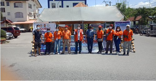 PNP-and-Kabalikat-Civic-Com-in-Front-of-Hongkong-Association-Waiting-Shed-beside-LandBank-of-The-Phils.